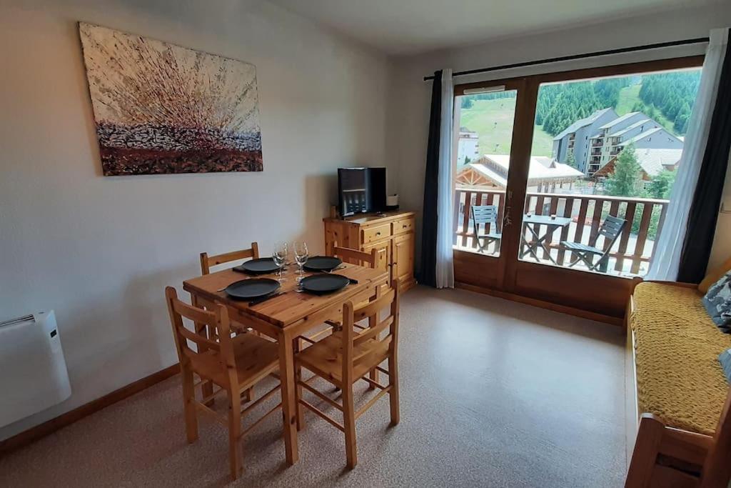Superbe Appartement La Joue Du Loup Centre, 6 Personnes, Avec Parking Prive Le Devoluy Exterior photo